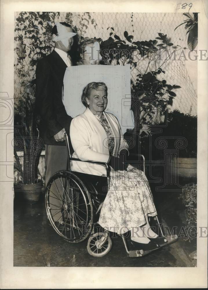 1956 Press Photo Marjorie Lawrence in her wheelchair - Historic Images