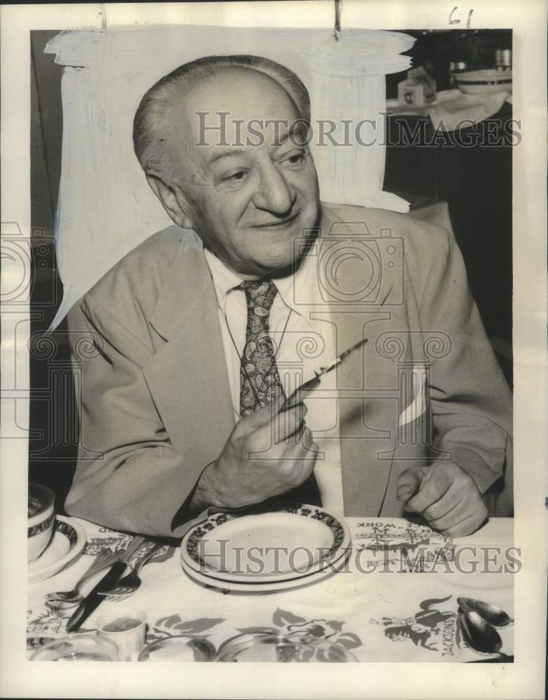 1951 Ludwig Lewisohn, Brandeis University, at luncheon - Historic Images