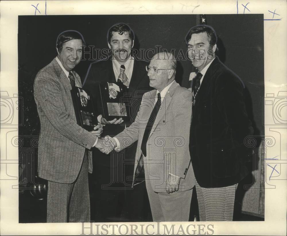 1973 Press Photo Awards of Appreciation Given by Superdome Baseball Committee - Historic Images