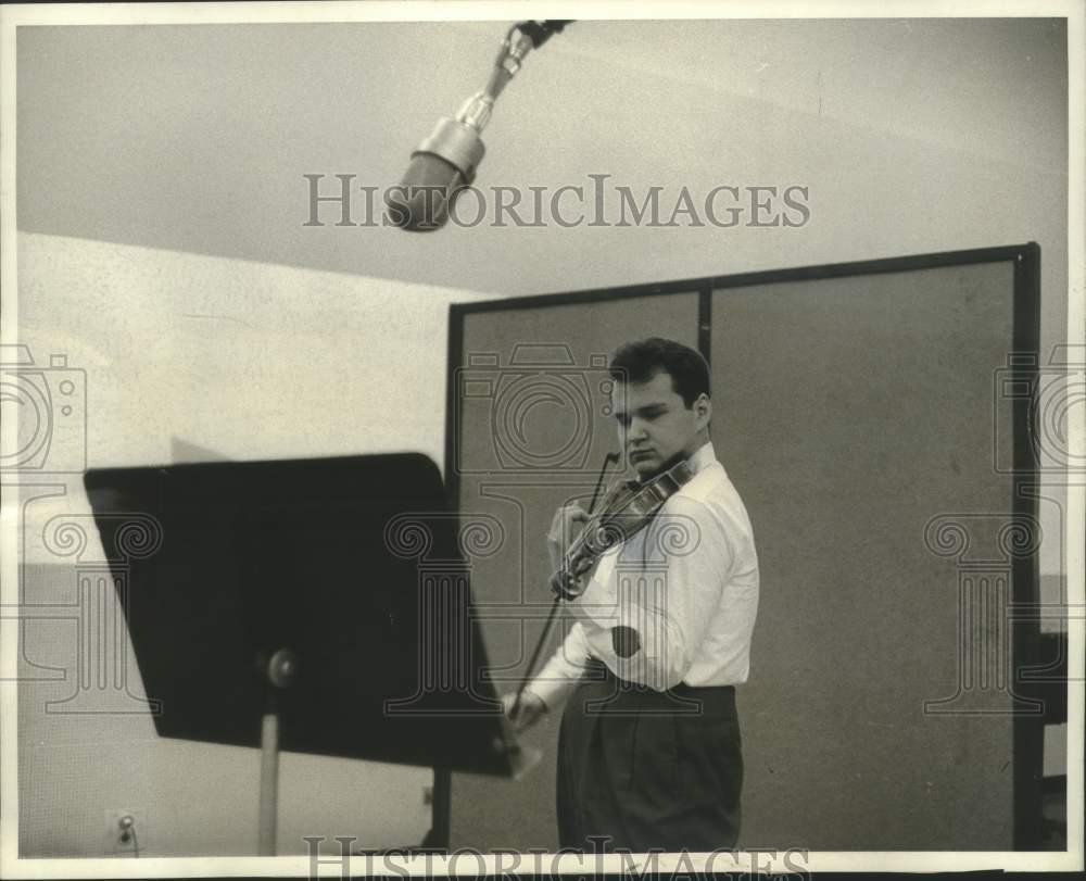 1964 Jaime Laredo in Bruch Concerto in New Orleans - Historic Images