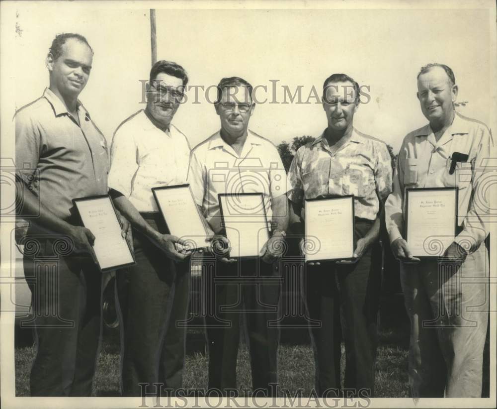 1968 Press Photo High Yield sugar cane production award winners in New Orleans-Historic Images