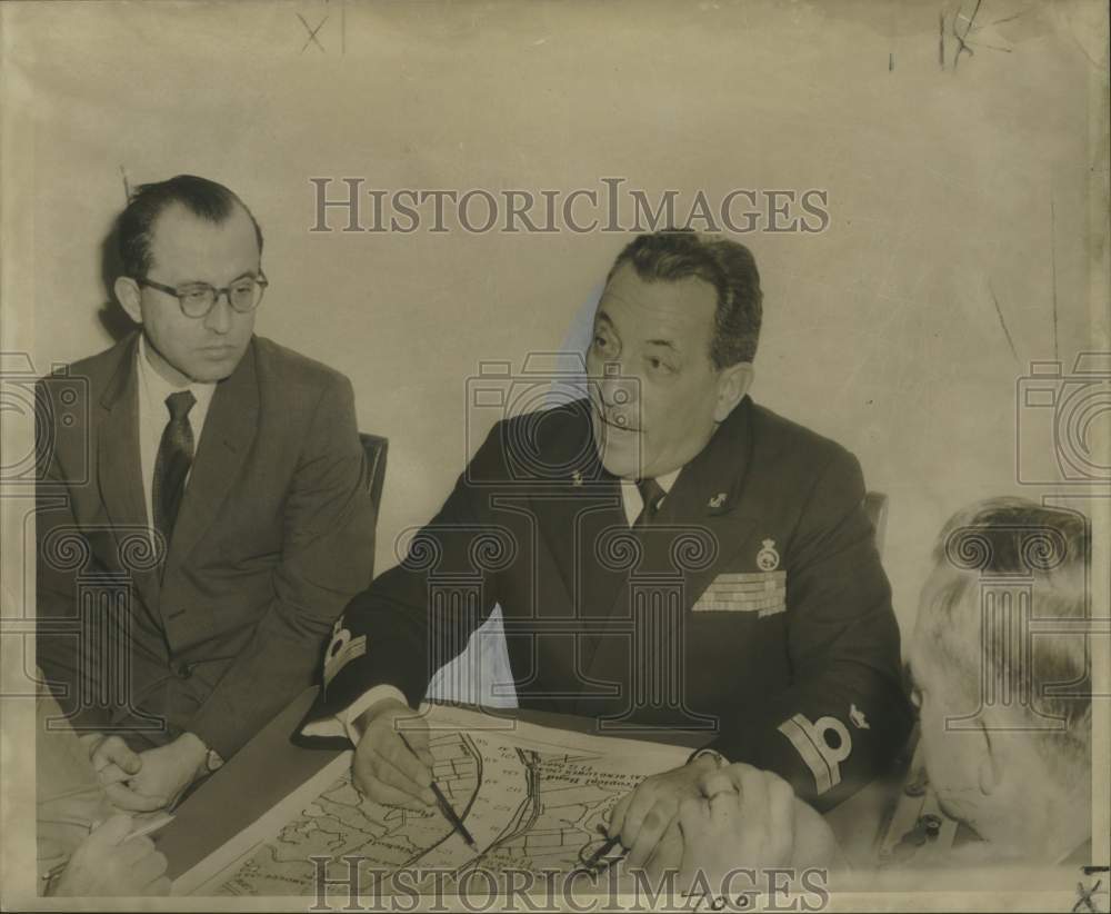 1960 Press Photo Captain Carlo Liannazza, Lorenzo Marcello skipper - Historic Images