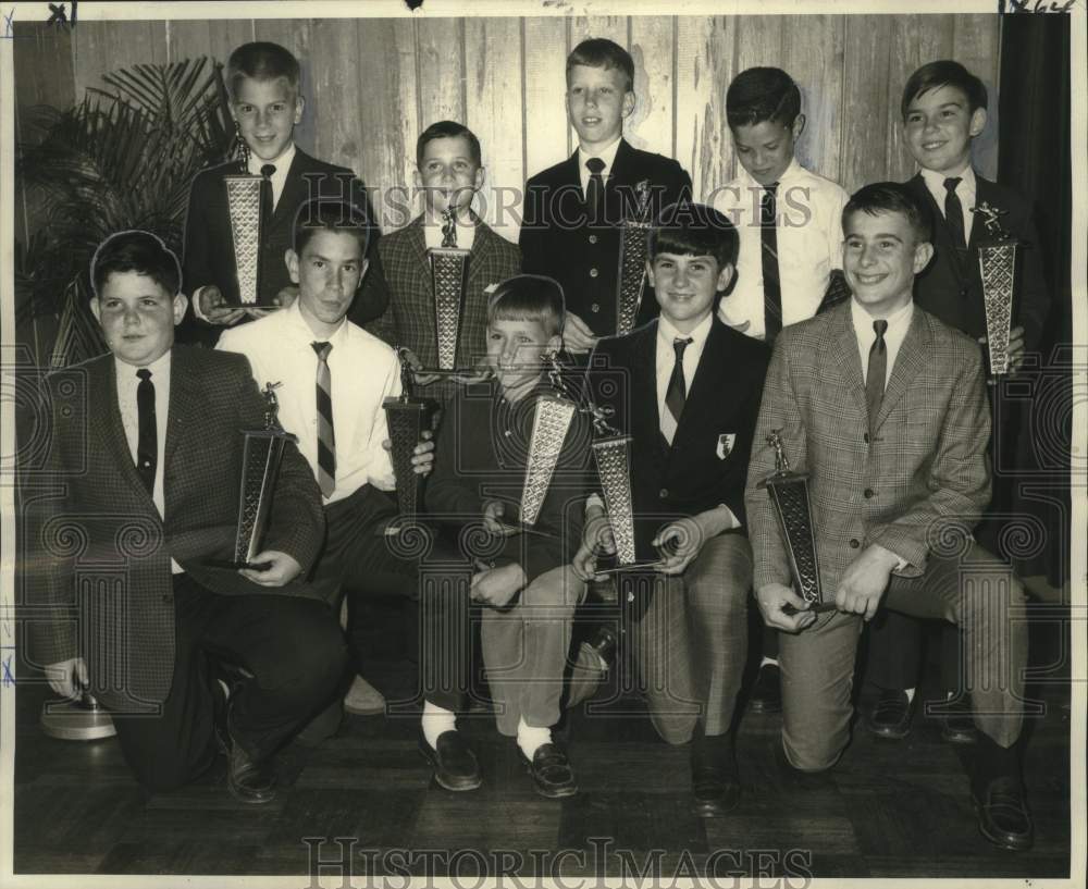 1968 Press Photo Kids honored at Lakeview Boosters Club in New Orleans. - Historic Images