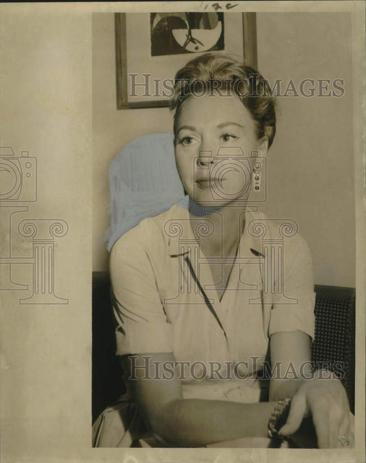 1959 Press Photo Mrs. Laurence Johnson, wife of Le Petit Theatre's new executive - Historic Images