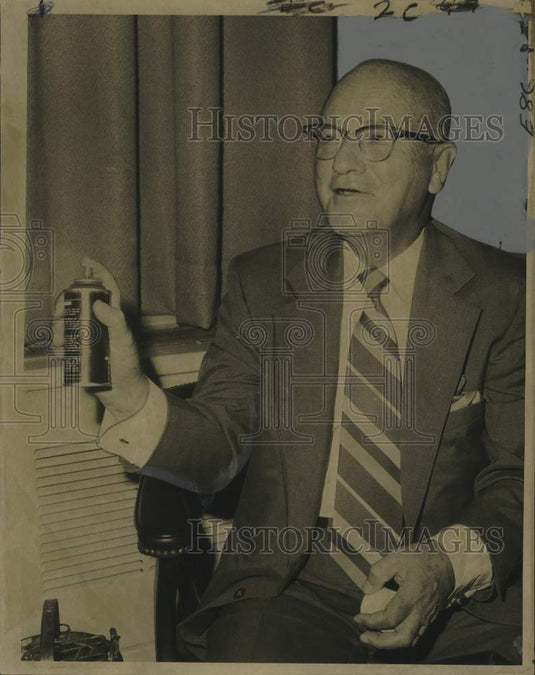 1971 Press Photo Bernard B. Levy, director of New Orleans Superdome construction - Historic Images