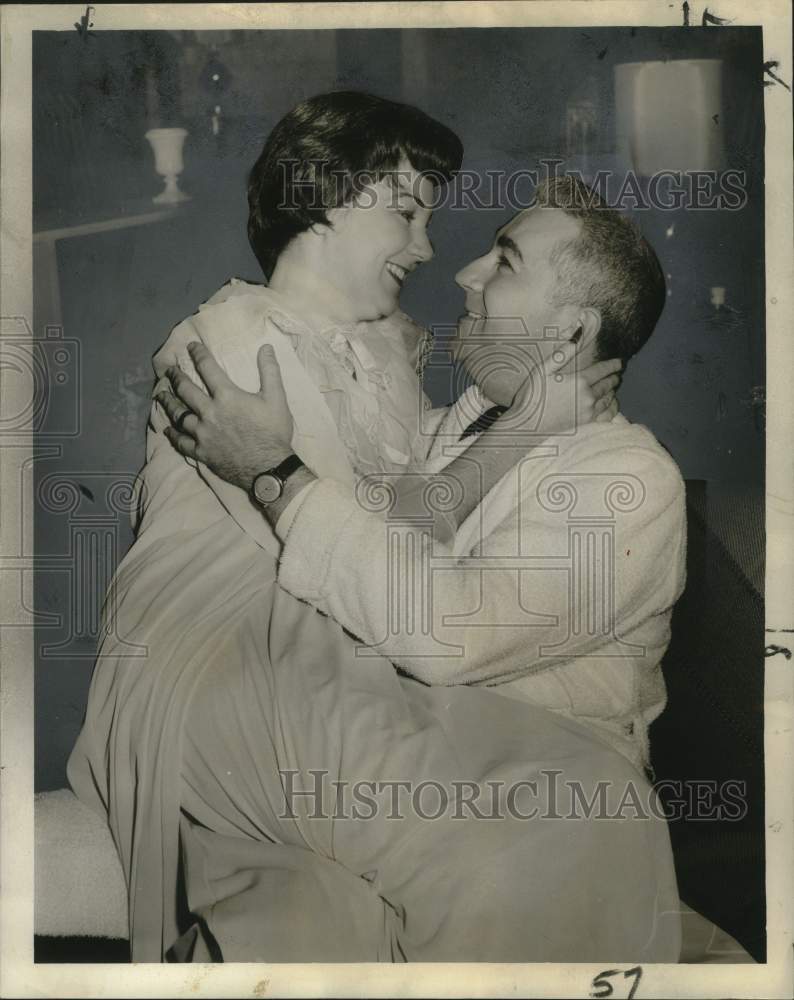 1960 Press Photo Chuck Grigsby and Annell McGee star in &quot;The Gazebo&quot; - Historic Images