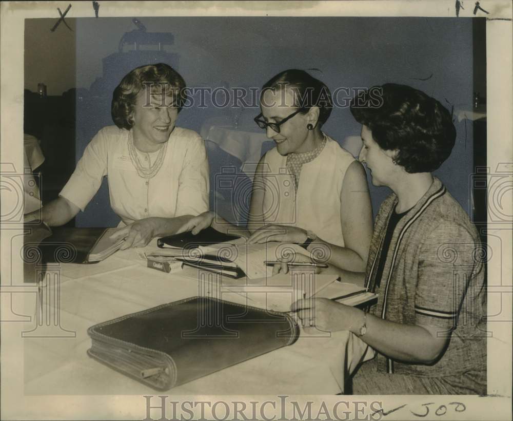 1965 Press Photo Members of Jefferson Parish League of Women Voters at meeting-Historic Images