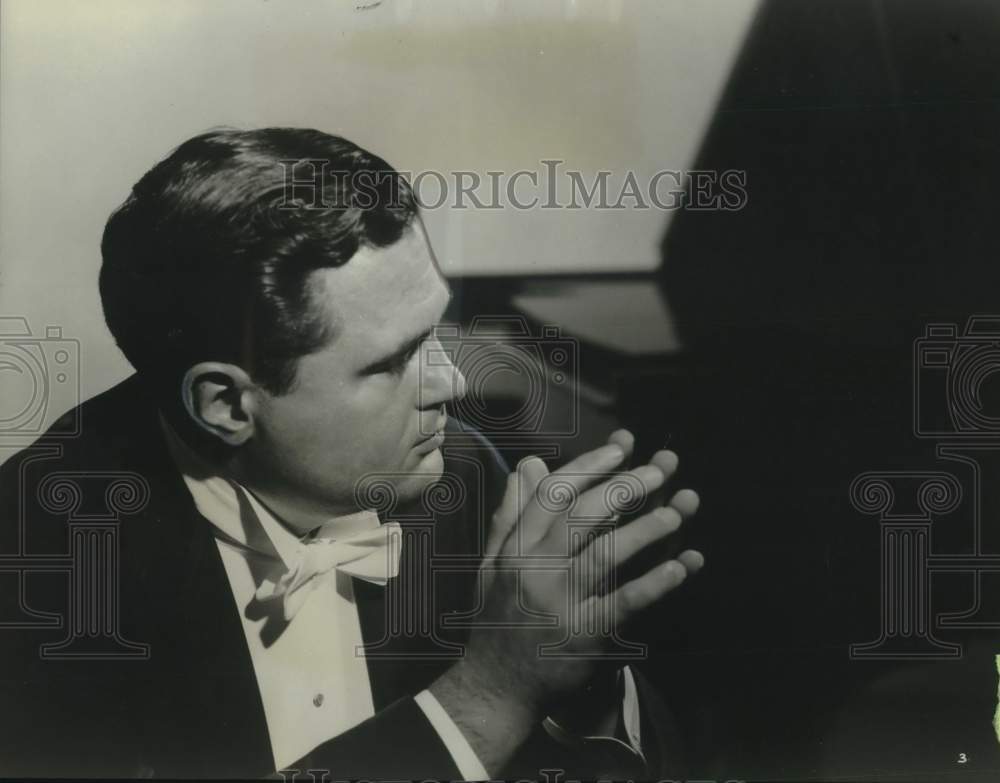 1967 Pianist Eugene Istomin to perform with New Orleans Philharmonic - Historic Images