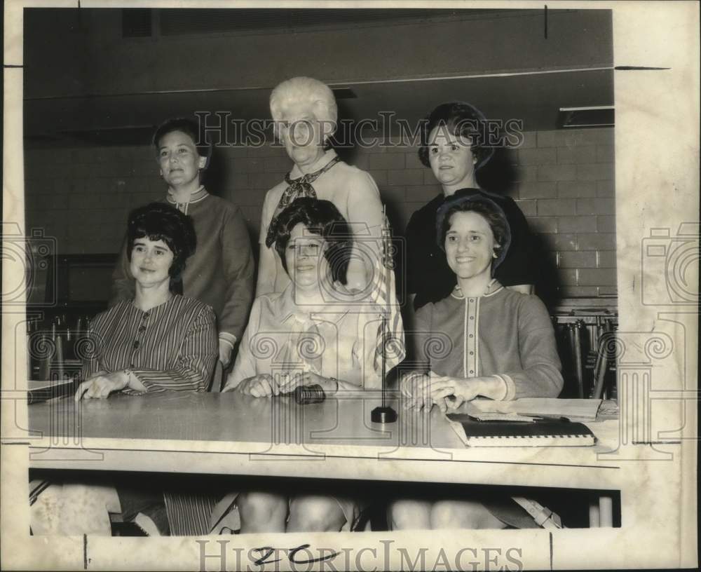 1969 Mrs. Clifford Lafont with officers, Mothers Club of Worley-Historic Images