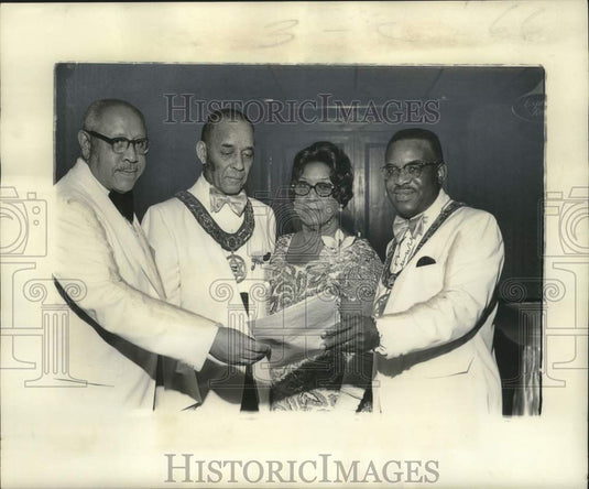 1972 Officials of Masons met in New Orleans for banquet - Historic Images