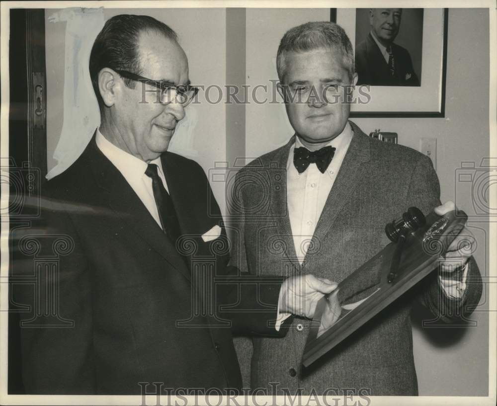 1968 Press Photo Dr. Samuel Logan &amp; Dr. Don L. Peterson of Cancer Association-Historic Images