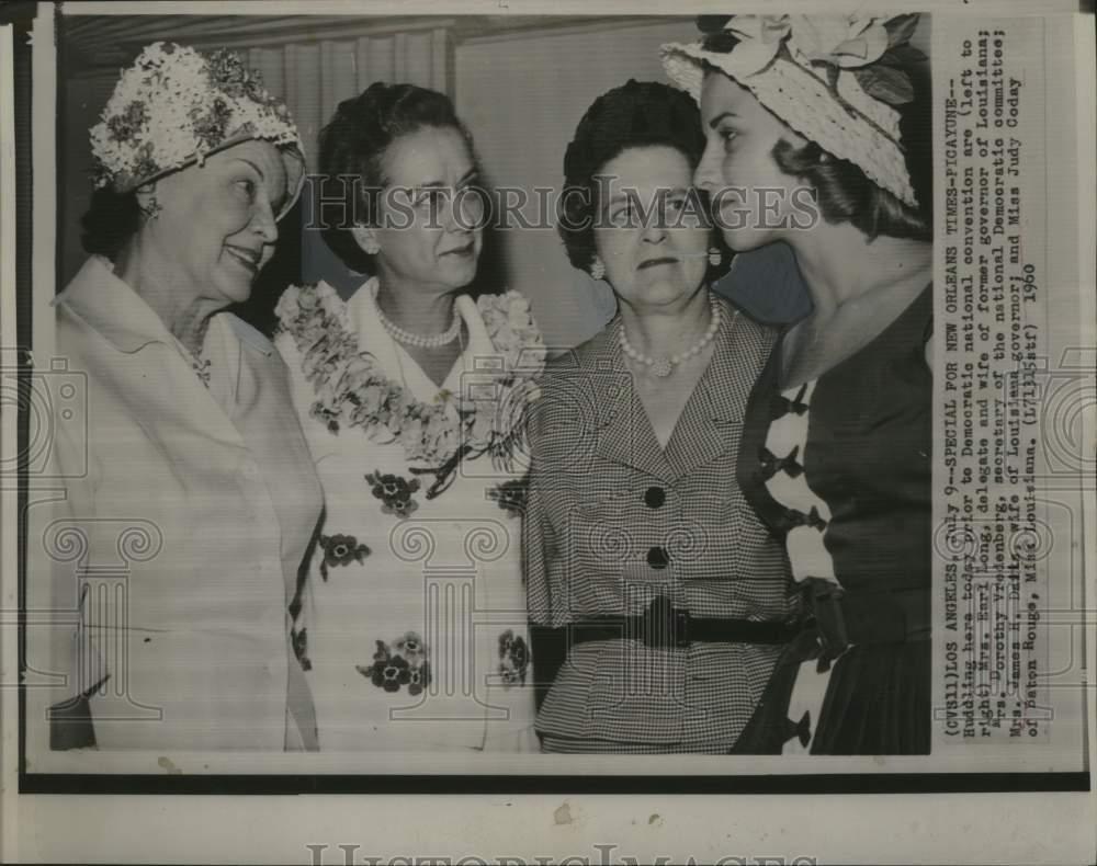 1960 Press Photo Attendees of Democratic National Convention in Los Angeles - Historic Images