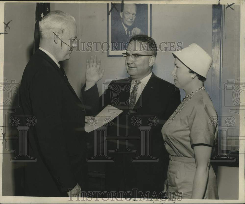 1958 Mr. Edwin A. LeLand Jr. sworn in as New Orleans commerce manger - Historic Images