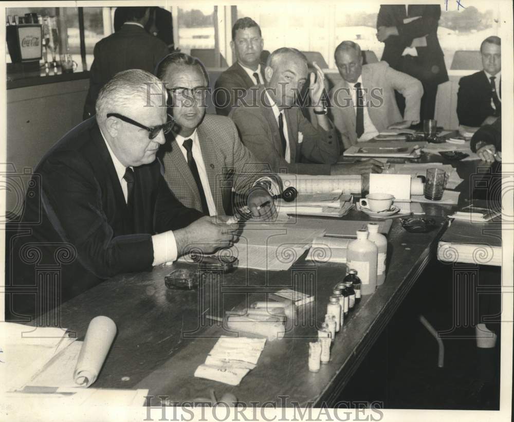 1968 Press Photo Hearing by the Louisiana State Racing Commission in Lafayette - Historic Images