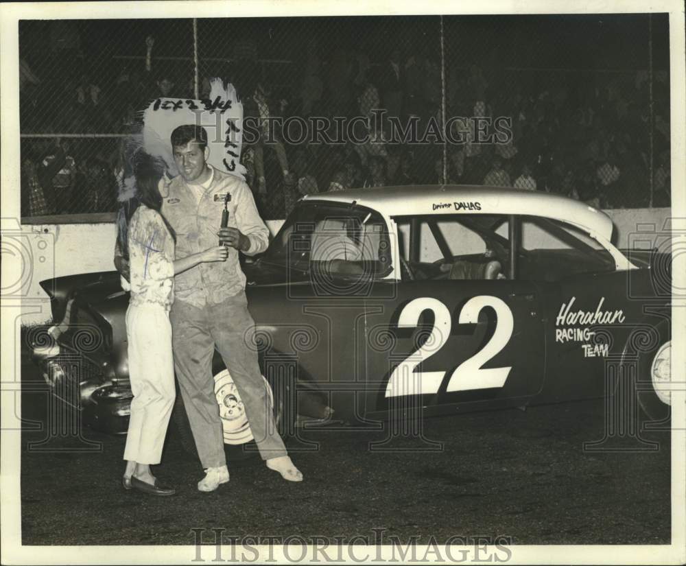 1968 Dallas Kirkfield driver of Chevy No. 22- Louisiana Speedway 500 - Historic Images