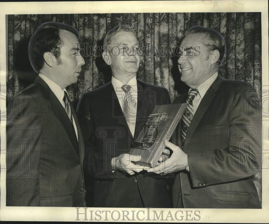 1972 Press Photo Edward P. La Bruyere honored with the "Man of the Year" award-Historic Images