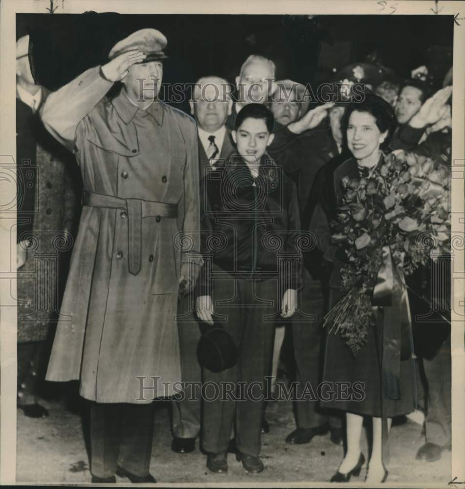 1951 General MacArthur and his family arriving in San Francisco-Historic Images