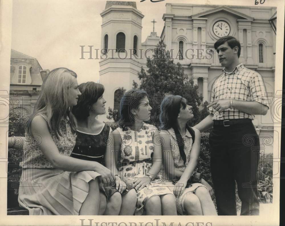 1965 Press Photo Fred Laudumiey with visiting French students, Jackson Square - Historic Images