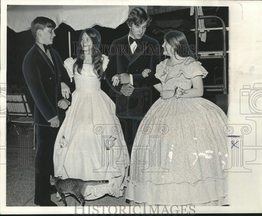 1972 Press Photo Valencia Club's annual Southern Ball  at Valence Street - Historic Images