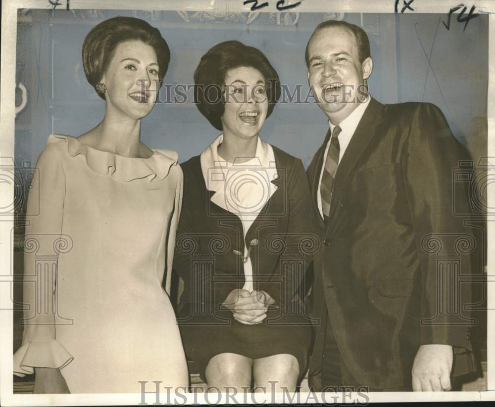 1966 Press Photo Members of the newly formed New Orleans Repertory Opera Company - Historic Images