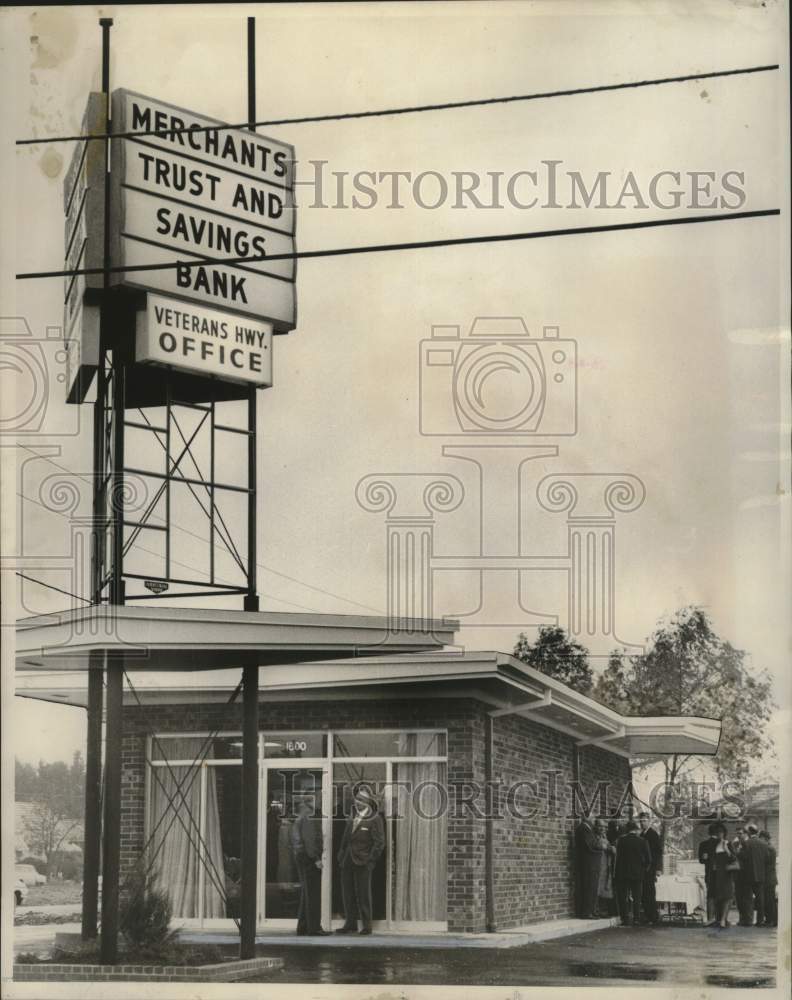 1964 Merchants Trust Branch of Jefferson Parish opened new branch - Historic Images