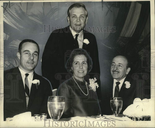 1968 Press Photo Governor John J. McKeithen & wife, Democratic Party dinner - Historic Images