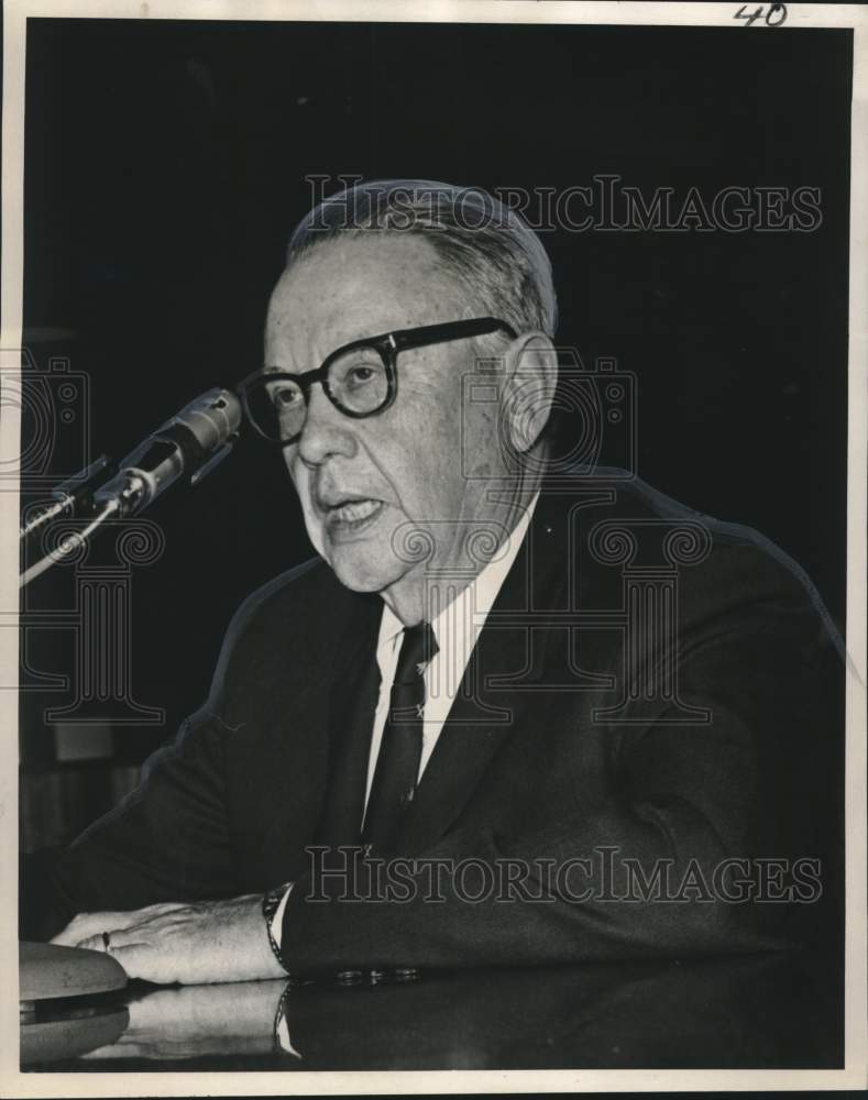 1967 Richard W. Montgomery Jr., Chamber of Commerce president - Historic Images