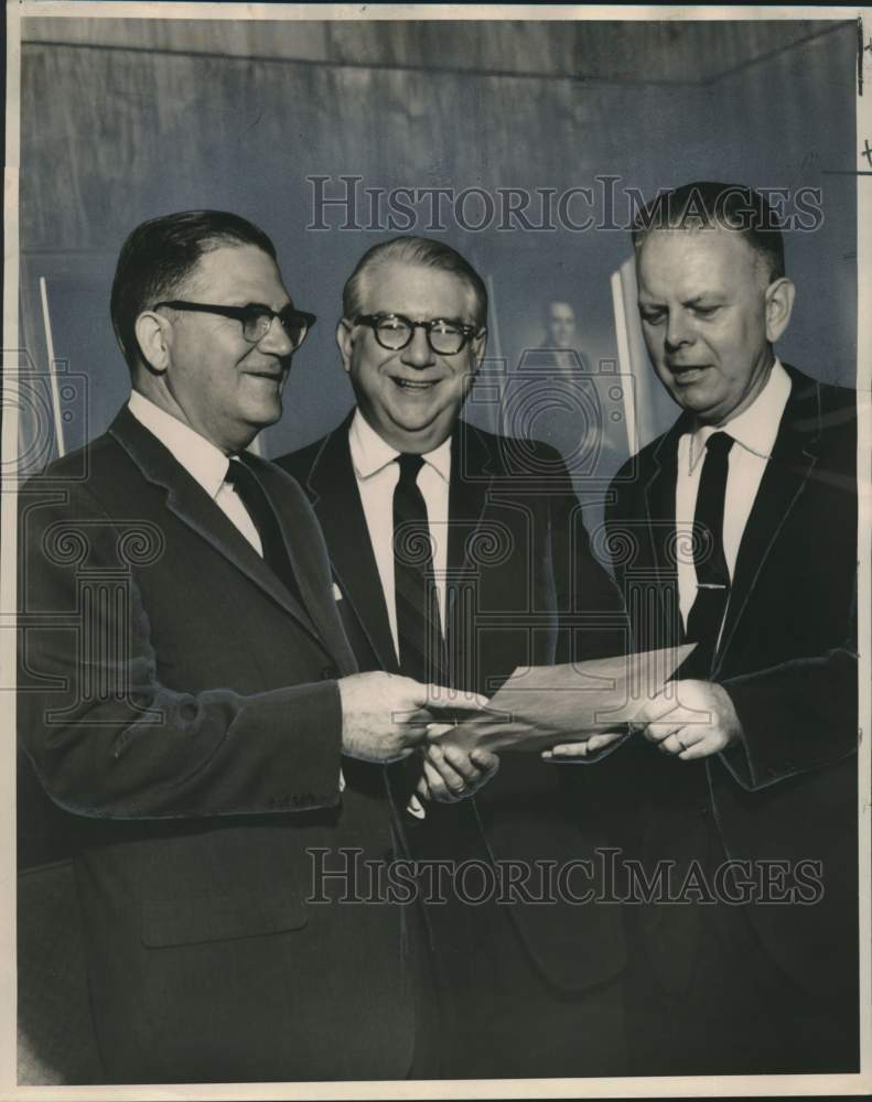 1984 Professors Dr. Paul Hebert, Dr. Oppenheim &amp; Dr. John McAulay - Historic Images