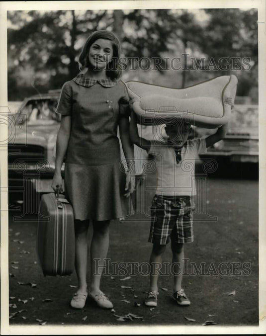 1967 Press Photo Mississippi State College student Judy Bittner & brother Ricky- Historic Images