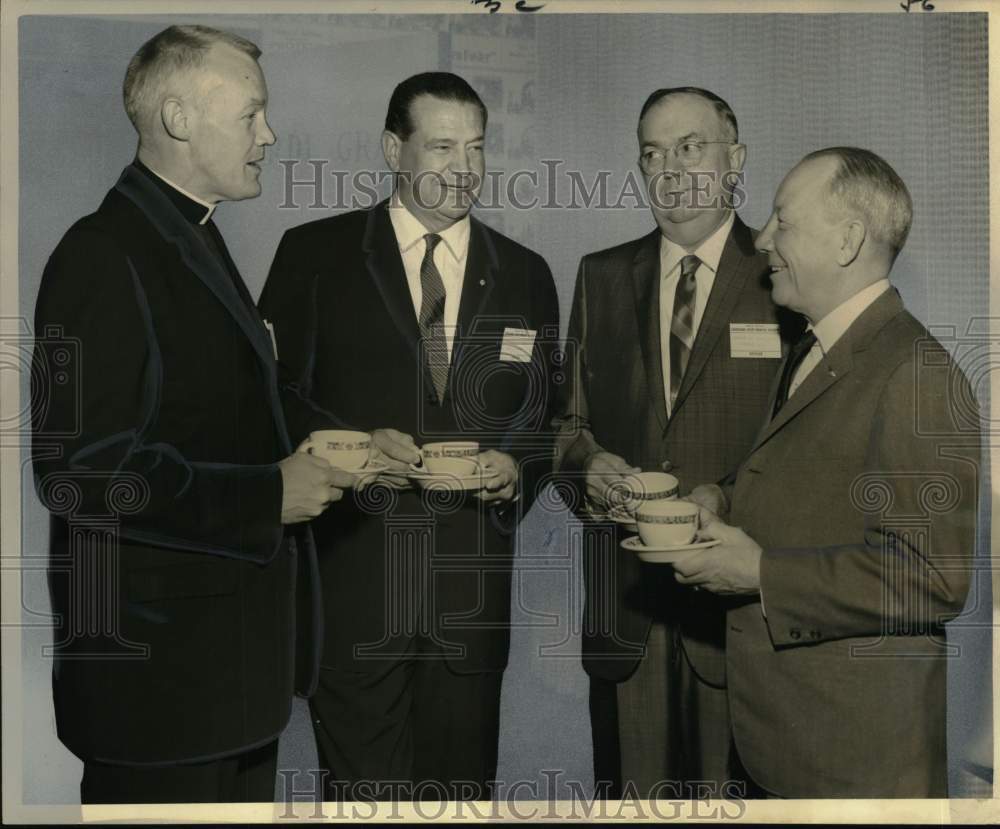 1965 Louisiana State Medical Society convention at Roosevelt, Hotel - Historic Images