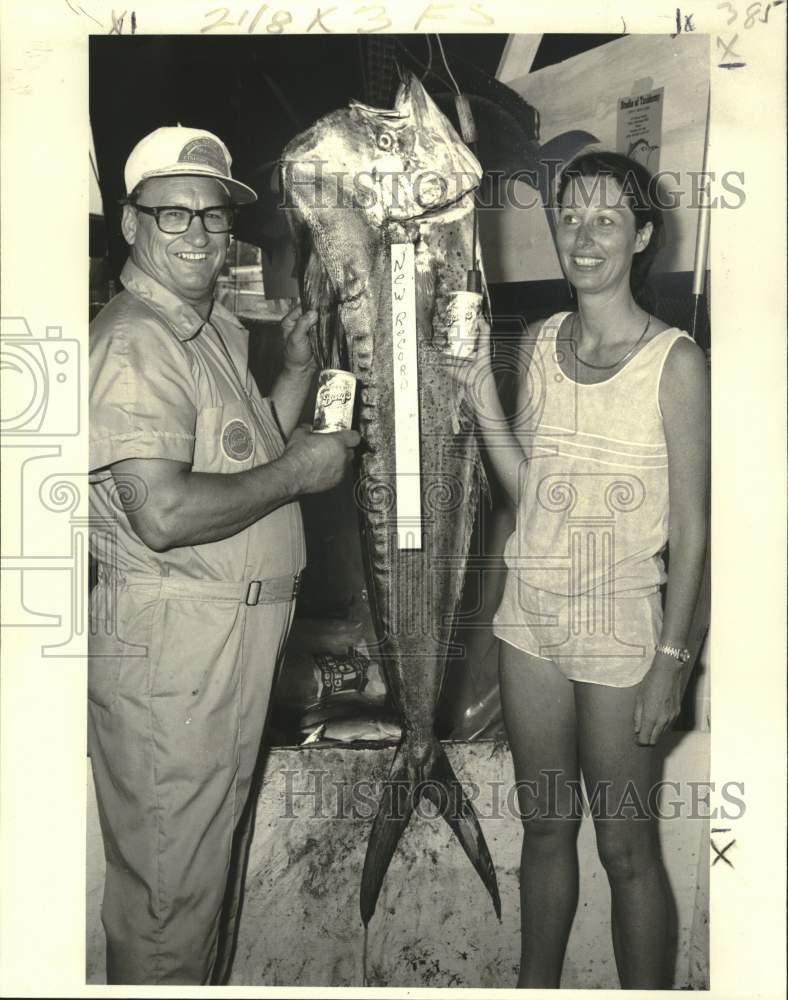 1979 Press Photo Lesa Oudt &amp; John Cook during Mississippi Deepsea Rodeo - Historic Images