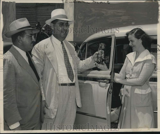 1952 Press Photo One of Three Winners in the "smooth drive contest" awarded- Historic Images