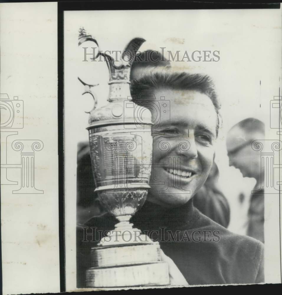 1968 Press Photo Gary Player all smiles after winning British Golf Championship - Historic Images