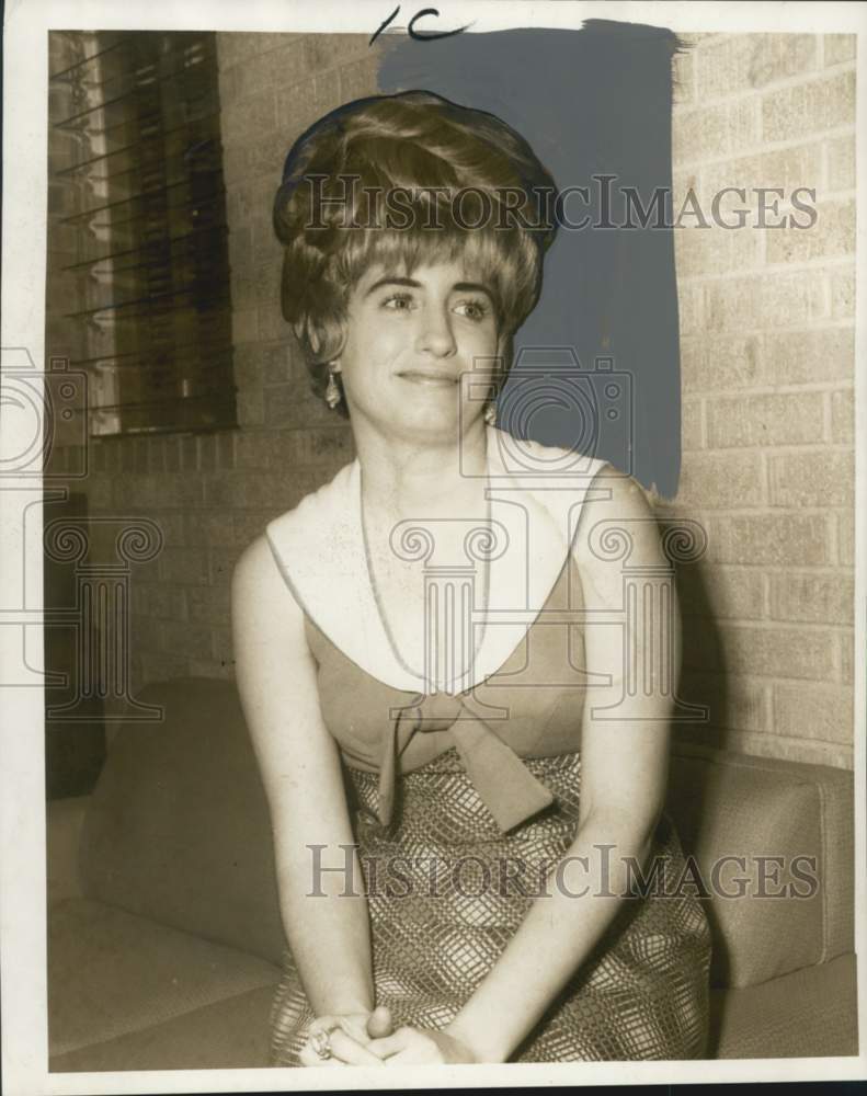 1969 Mrs. John Pratt, President of East New Orleans Woman&#39;s Club - Historic Images