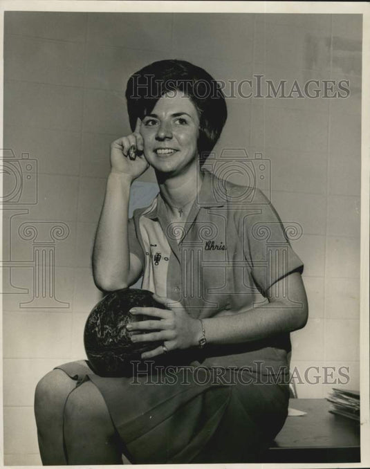 1966 Press Photo Chris Price, Bowler - noo53604- Historic Images