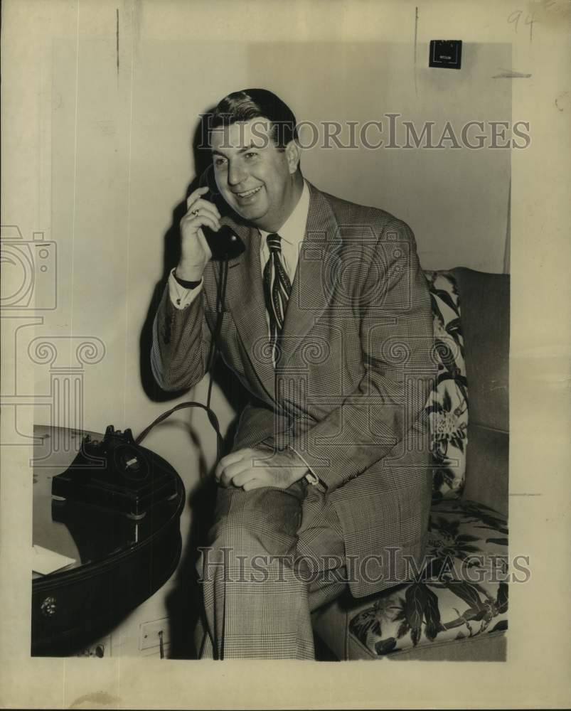 1948 Press Photo Don McNeill, star of ABC's Breakfast Club of the Air - Historic Images