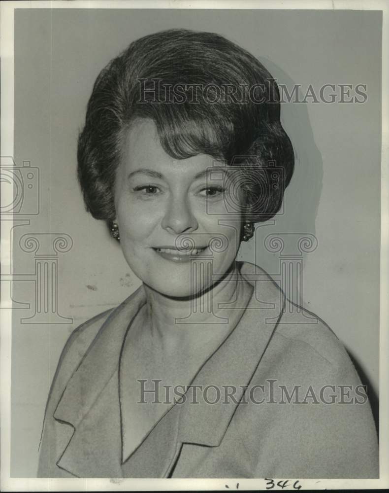 1966 Mrs. Leo Mervis of the Young Women&#39;s Christian Association-Historic Images