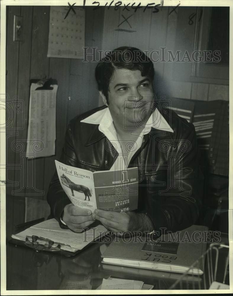 1977 Press Photo Mervin Muniz, new secretary at Fair Grounds - Historic Images