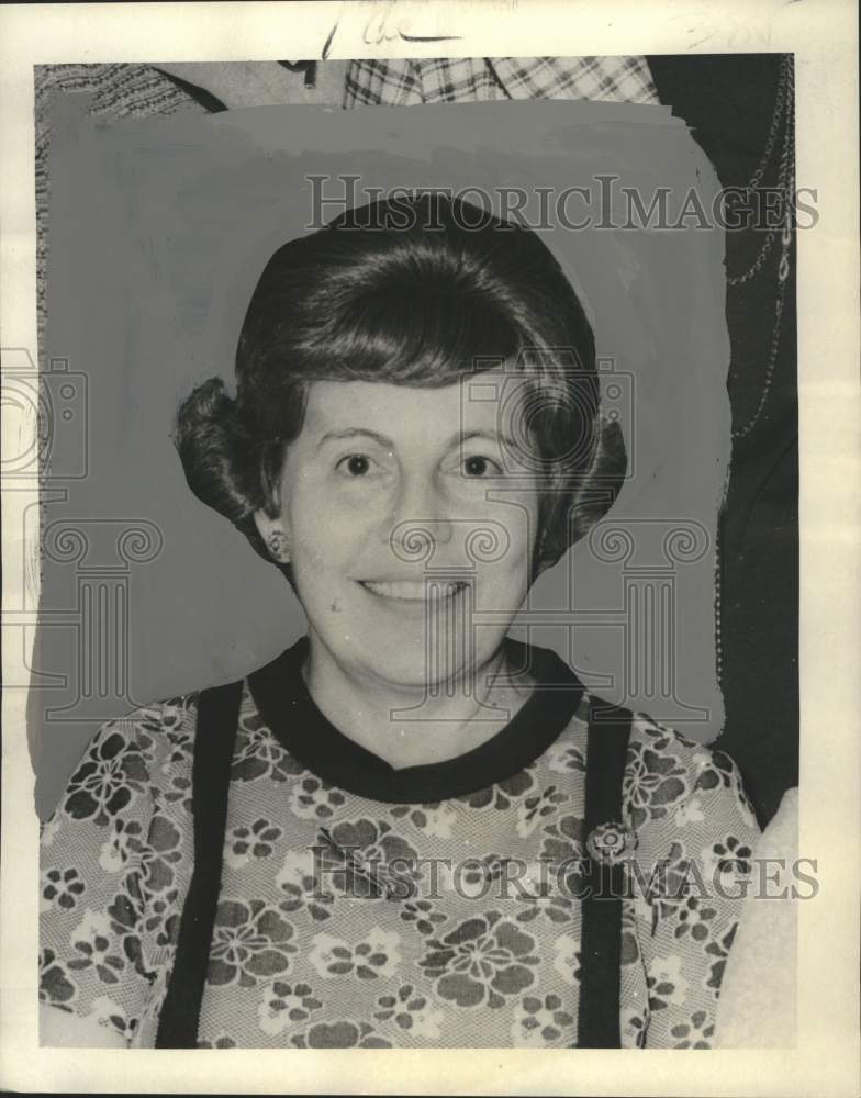 1973 Mrs Thelma Schexnadre, Metairie chairman, Ladies VFW convention - Historic Images