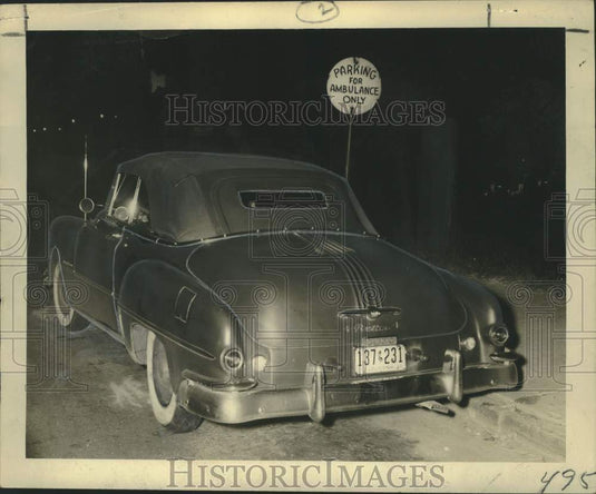 1949 Press Photo Pontiac convertible parked Gravier behind Charity Hospital - Historic Images