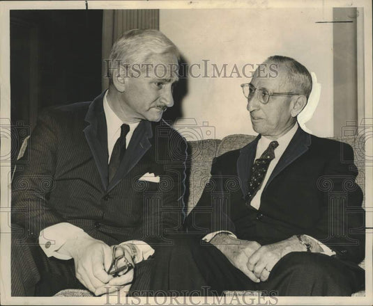 1962 Press Photo Dr. Albert B. Sabin, developer of poliomyelitis with Leo Weil - Historic Images