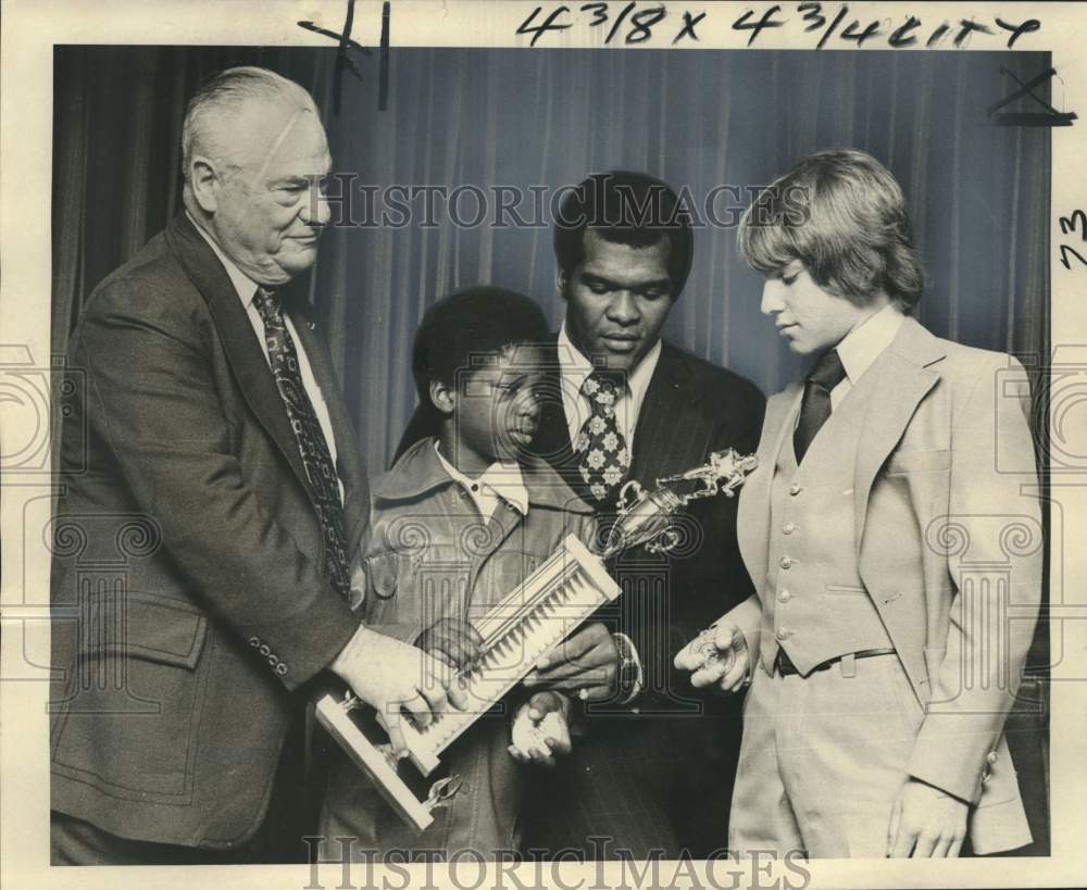 1977 Press Photo Honorees at the Nord-LaBiche football banquet in the Superdome - Historic Images