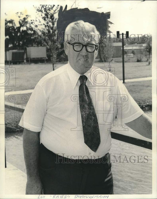 1972 Press Photo Coach Lou "Rags" Scheuermann. - noo57581- Historic Images