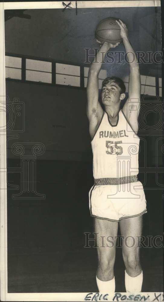 1968 Press Photo Eric Rosen, Archbishop Rummel High Raiders, Shoots Basketball - Historic Images