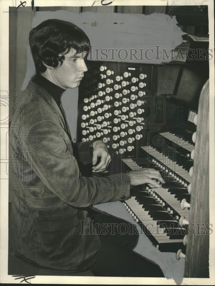 1973 John Rose, Organist, Cathedral Of The Sacred Heart, Newark, NJ - Historic Images