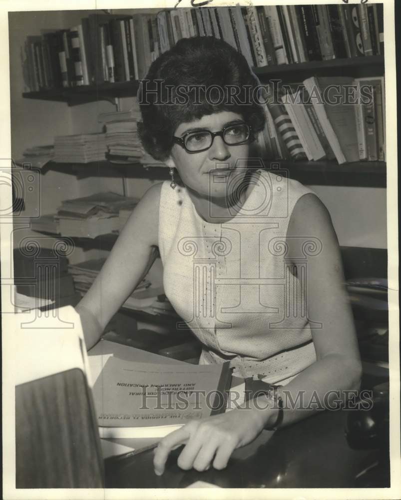 1971 Tulane University - Dr. Joan Rubin, Anthropologist - Historic Images