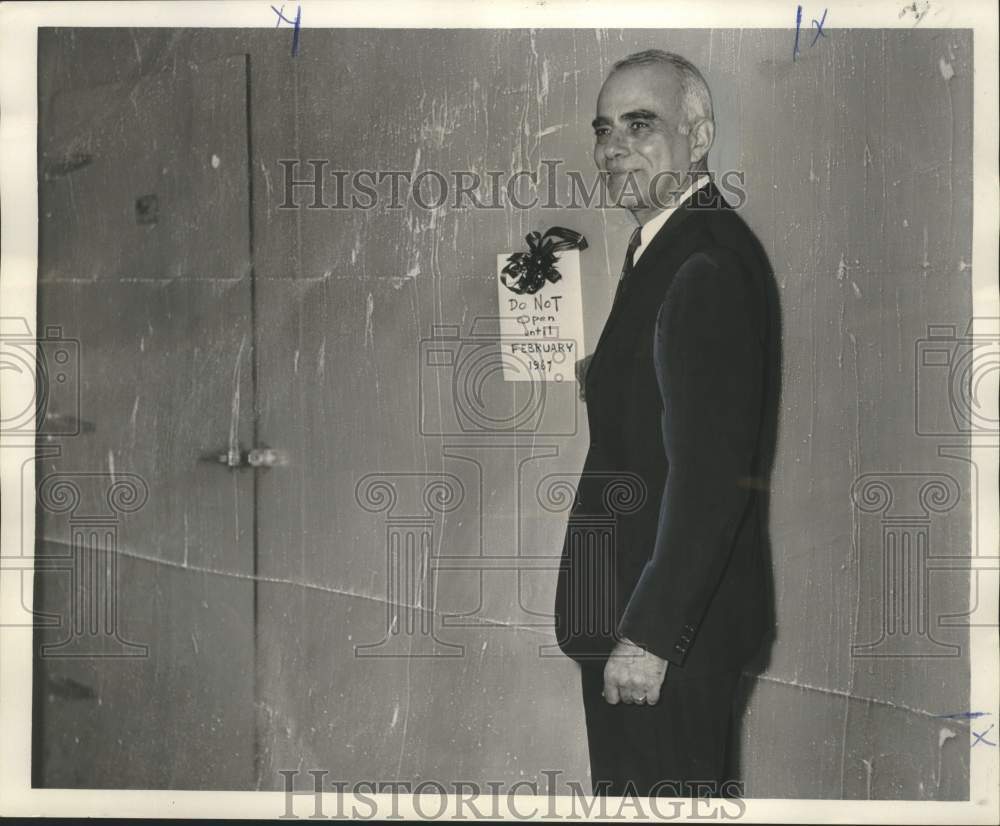 1966 Dr. Jack Rosen, director of New Orleans Speech & Hearing Center-Historic Images