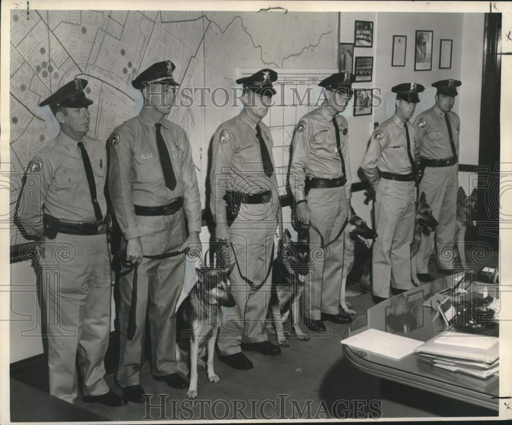 1962 Press Photo New Orleans police K-9 graduation class - Historic Images