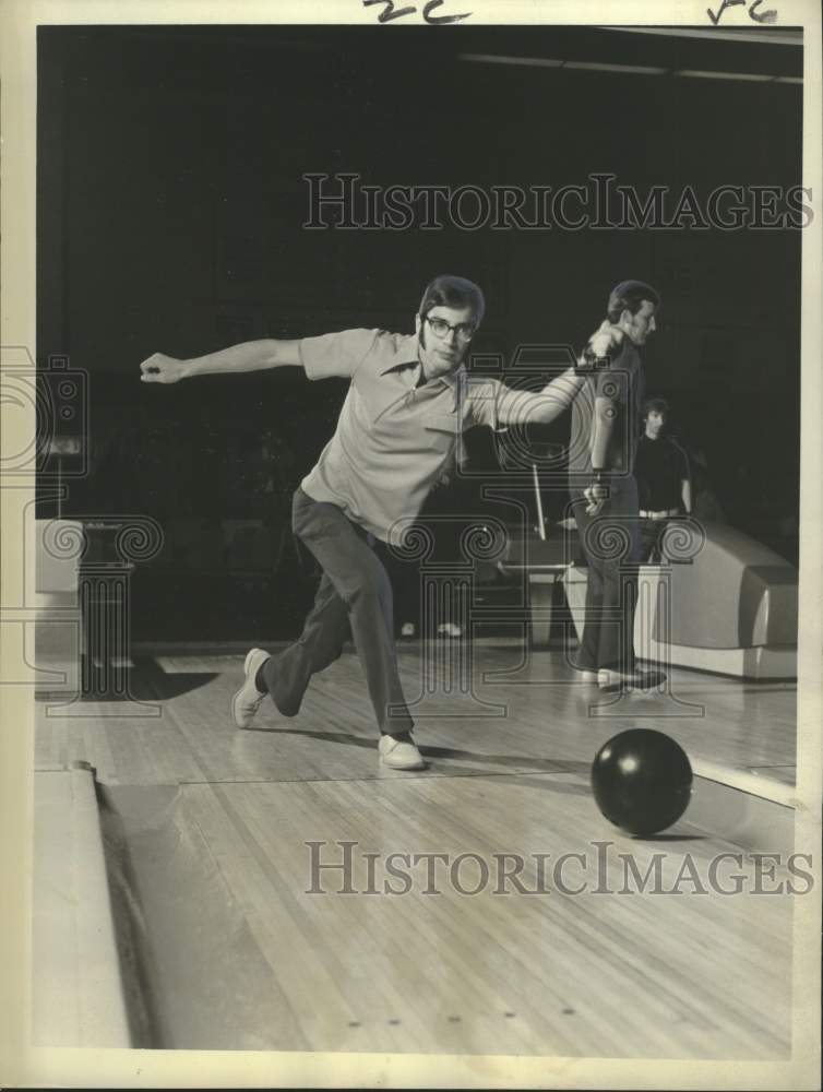 1971 Press Photo Johnny Petraglia, "Professional Bowlers Tour" on ABC-TV Network - Historic Images