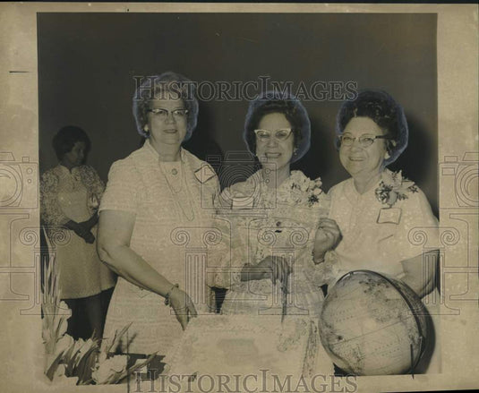 1971 Louisiana Federation of Business and Professional Women's Club - Historic Images